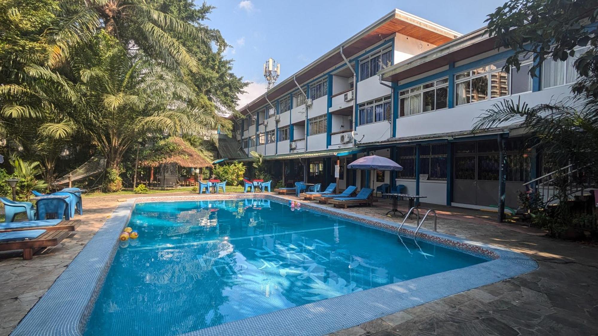 Foyer Du Marin Hotel Douala Kültér fotó