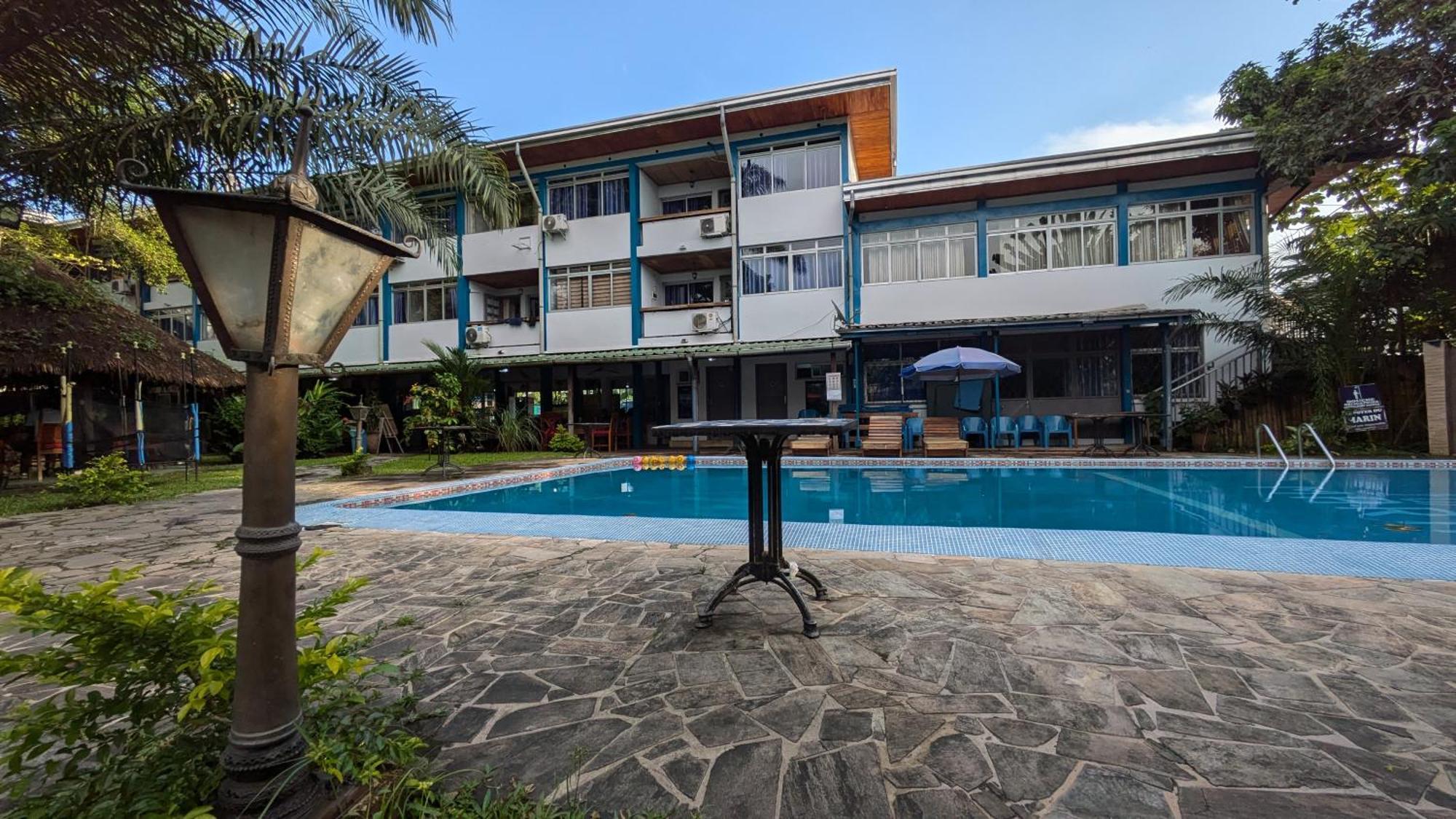 Foyer Du Marin Hotel Douala Kültér fotó