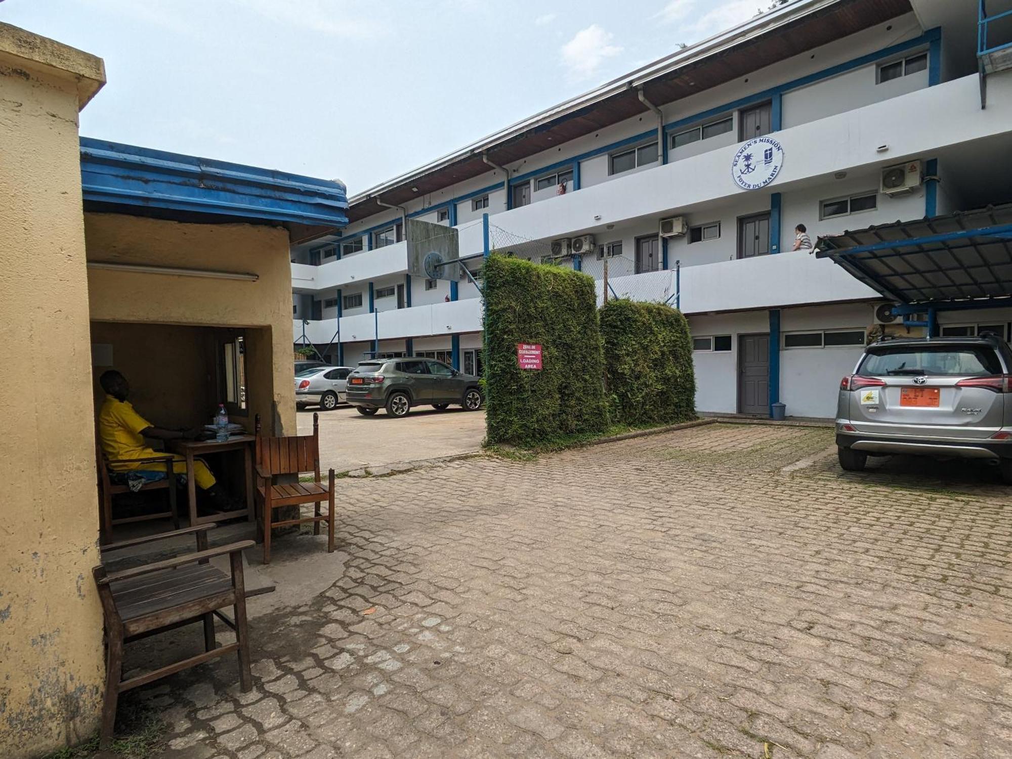 Foyer Du Marin Hotel Douala Kültér fotó